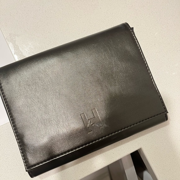 Black Leather Men's Wallet - Picture 1 of 4